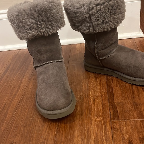 Uggs boots Gray tall, classic suede leather  size 7 - Picture 2 of 8